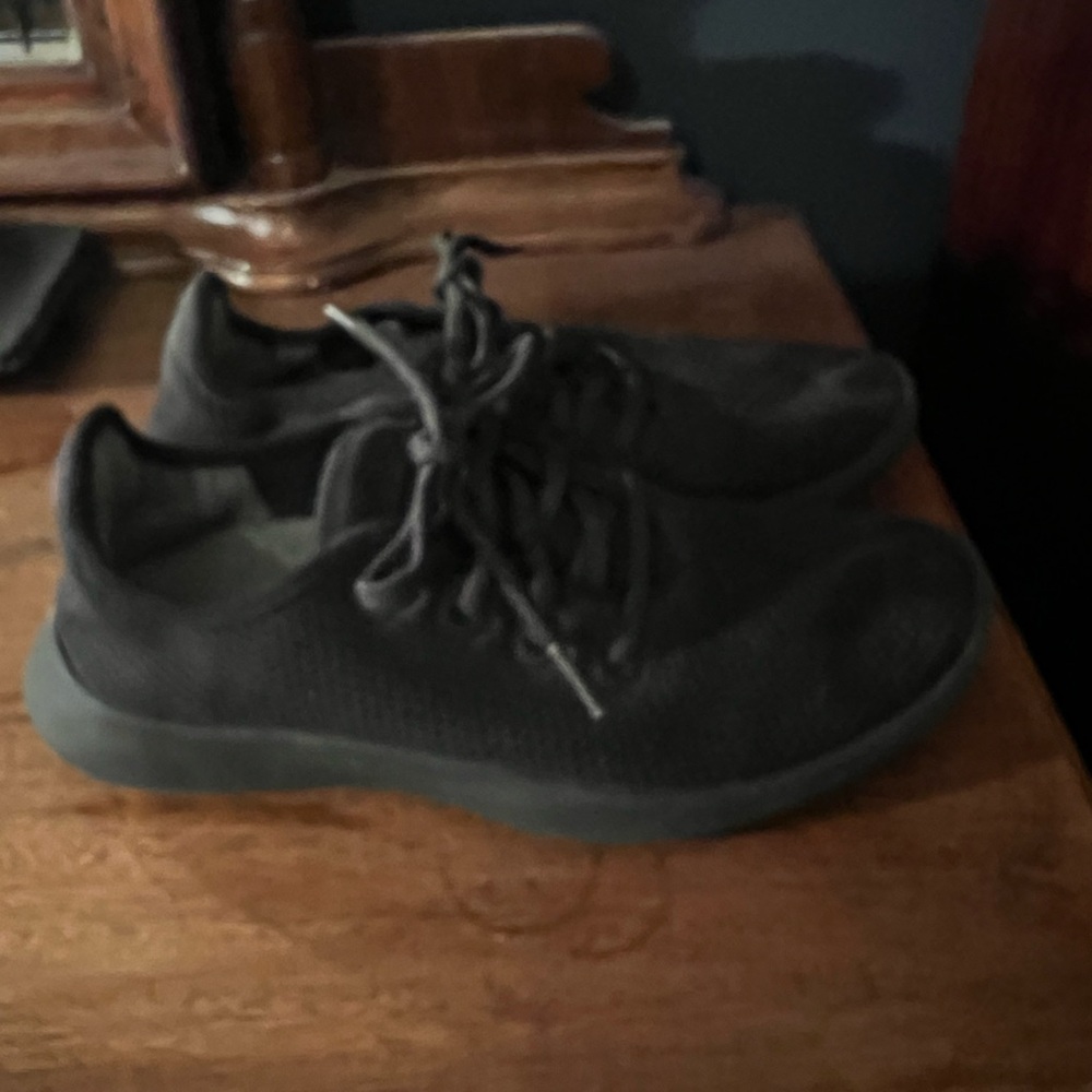 Women’s allbirds black mesh running shoe